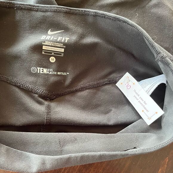 ⭐️Nike Crops 110 - Picture 4 of 4